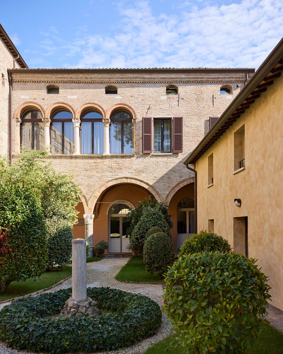 Archello's tweet photo. Gironda Palazzo by Mecozzi Verdini Architettura e Paesaggio reimagines Casa Guaccimanni in Ravenna with reversible, self-supporting structures that respect historic fabric. 
https://t.co/hVValmjt2o 

#AdaptiveReuse #MaterialDialogue #HeritageAndDesign https://t.co/uDuwnSMdFw