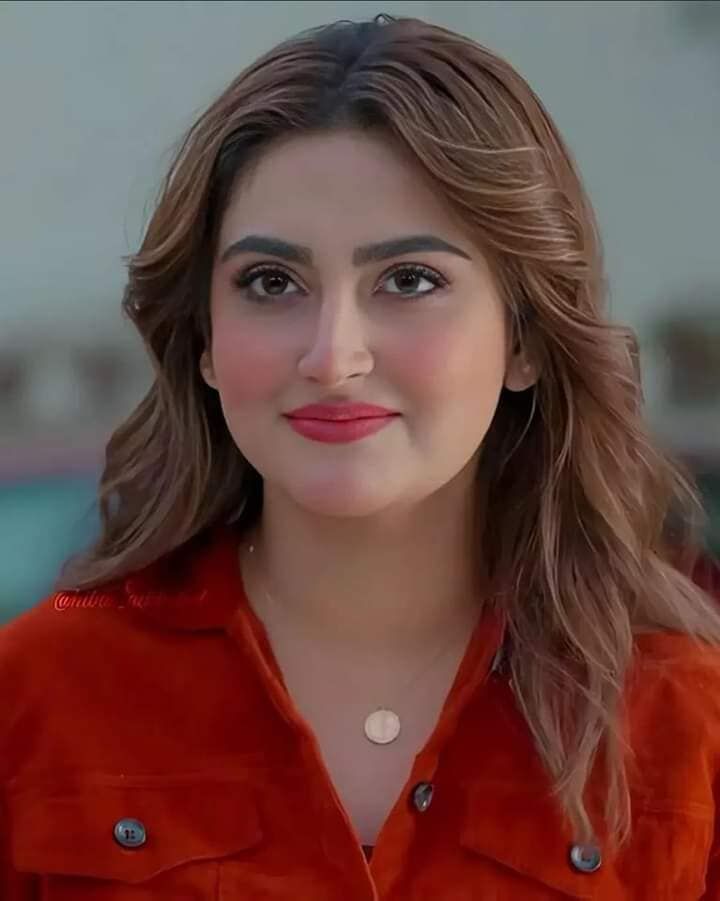 💖
محبت میں ایک مقام ایسا آتا ہے جب درد دوا بن جاتا ہے۔ ظالم ستم پر ستم ڈھاتا جانا ہے اور عاشق مجنوں کی طرح تبتی ریت پر پگھلتا جاتا ہے مگر مسکراتا ہے۔ کسی نے کیا خوب کہا ہے غم کے سہنے میں قدرت نے مزہ رکھا ہے۔
❤️❤️ 
#Monkey 💖