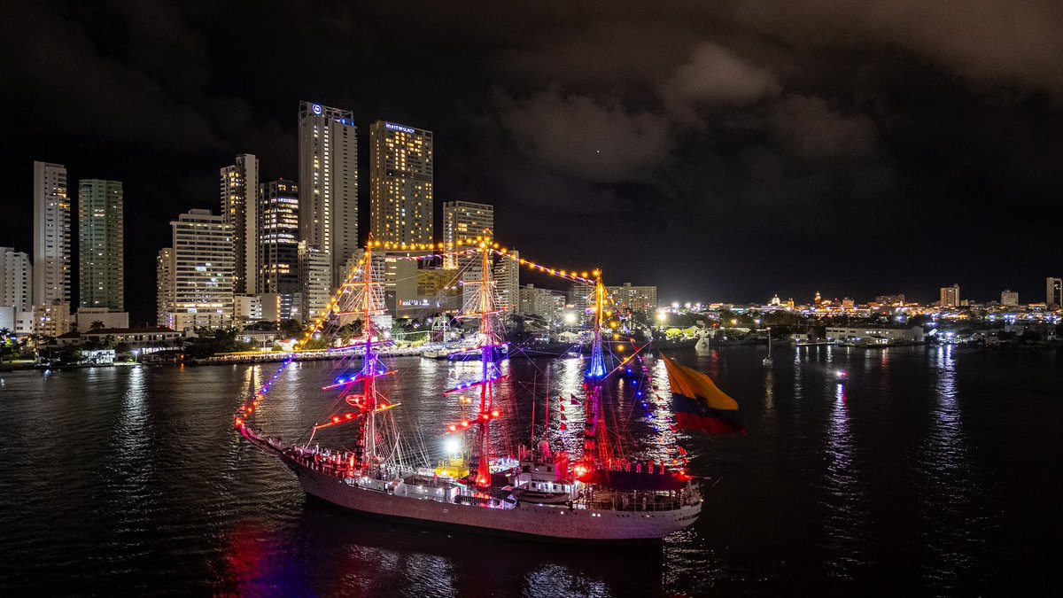 Gloria al Gloria, nuestro Embajador Oficial de Colombia en los mares del mundo. 🌊🇨🇴

Ya inició la travesía de 9.820 millas náuticas abordo del Buque Escuela ARC Gloria, que zarpó en un nuevo crucero de entrenamiento de cadetes de la <a href="/ENAPCARTAGENA/">ESCUELA NAVAL DE CADETES ALMIRANTE PADILLA</a>, ahí se formarán recios