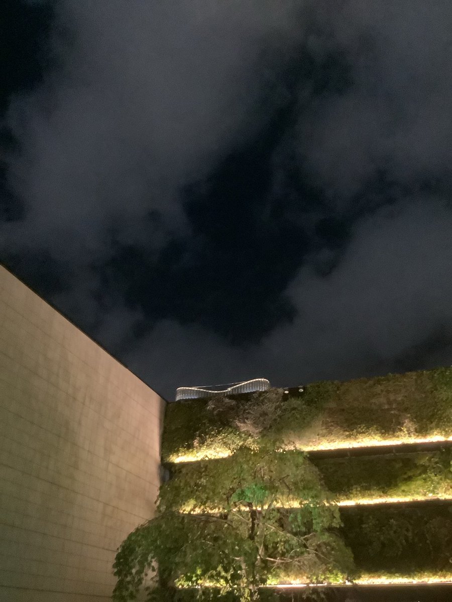 銀座でミーティングしています