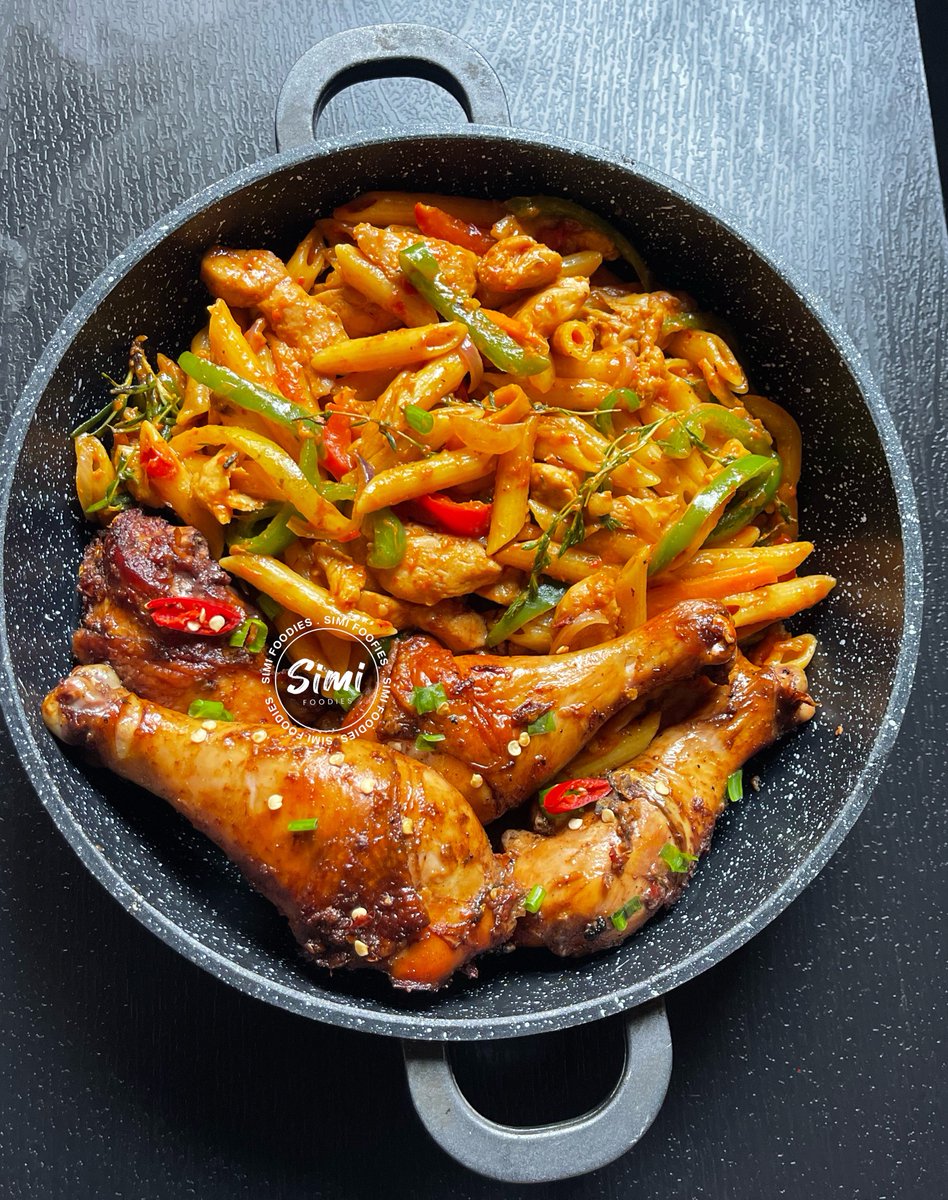 SisiSimifoodies's tweet photo. Good morning from my kitchen! 
Chicken Penne Pasta with Grilled Drumsticks 🤤😋

So juicy, spicy, bursting with flavors 🔥 https://t.co/V9ehRwPDPZ