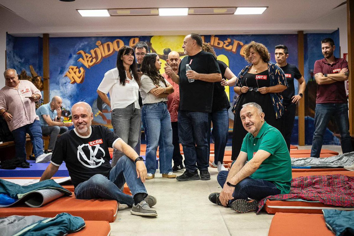 UCEspana's tweet image. Todo nuestro apoyo al encierro de @SG_UGT y @UnaiSordo, y a las movilizaciones en 50 ciudades de @CCOO y @UGT_Comunica por la reduccion de la jornada laboral.