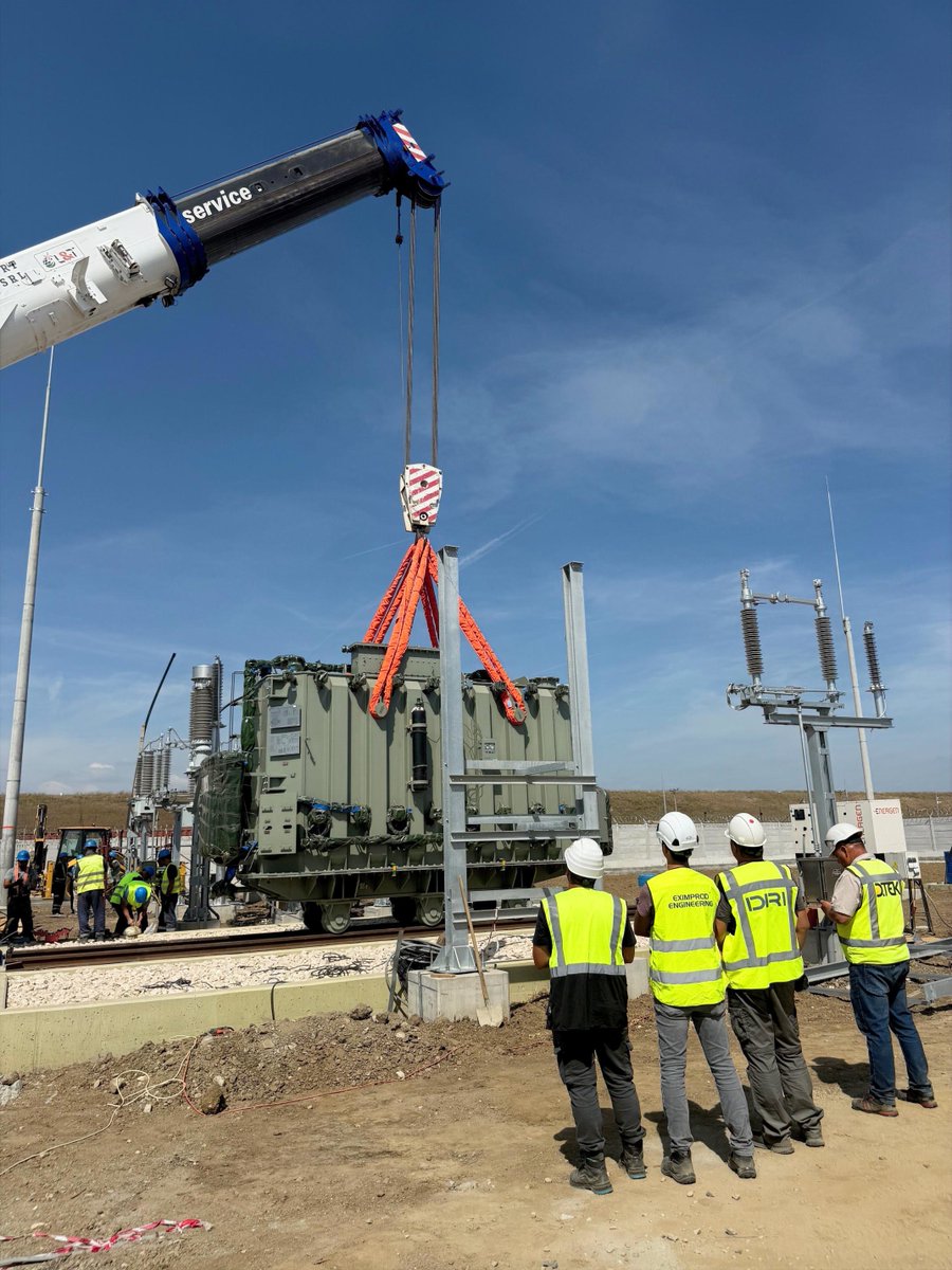 dri_energy's tweet photo. ☀️ Progress to celebrate at our 126MWp Vacaresti #solarpark in Romania, where we’ve now completed 100% of the PV panel installation! On track for commissioning this autumn, the project will increase DRI’s operational capacity in Romania to nearly 300MW.

Work on site continues at pace: 
🔹Trackers and inverters are complete
🔹The main transformer is installed
🔹Connection works are nearly finished
🔹Commissioning of the solar fields has begun and is progressing on schedule

✔️ We are also proud to mark 200 days without any work-related injuries. At #DRI, safety is our priority, and this milestone reflects the high standards we uphold to ensure a workplace where everyone feels secure and can focus on what matters.

This momentum follows last month’s €60 million syndicated financing — our first certified #greenloan, led by UniCredit and Garanti BBVA. ➡️ https://t.co/ozsKSVSydJ