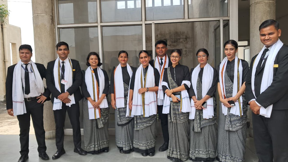 Under the student exchange program IHM Gwalior visited IHM Hajipur with Mrs. Anshu.
The students from IHM Gwalior enthralled by the hospitality of IHM Hajipur. From industry visit to property tour IHM Gwalior student christened all the memories at IHM Hajipur.