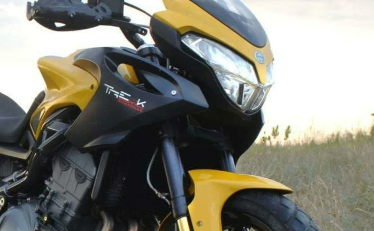 Alcomocion's tweet photo. ¡Benelli revive la Tre-K! Su moto trail icónica y tricilíndrica ¿Qué podemos esperar?
Benelli planea el regreso de la icónica moto Tre K 1130 como trail tricilíndrica con motor de nueva generación y caja semiautomática. https://t.co/Hx7bSFQWGq https://t.co/KdYNw7NquU