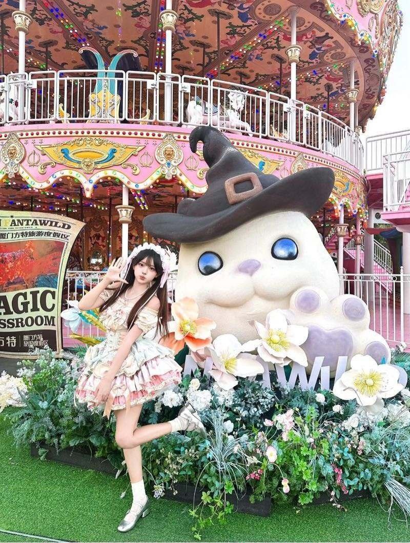 福利姬灵灵全球cos外围经济（全国独家资源）分享的黄推图片4 - 网红私拍内容