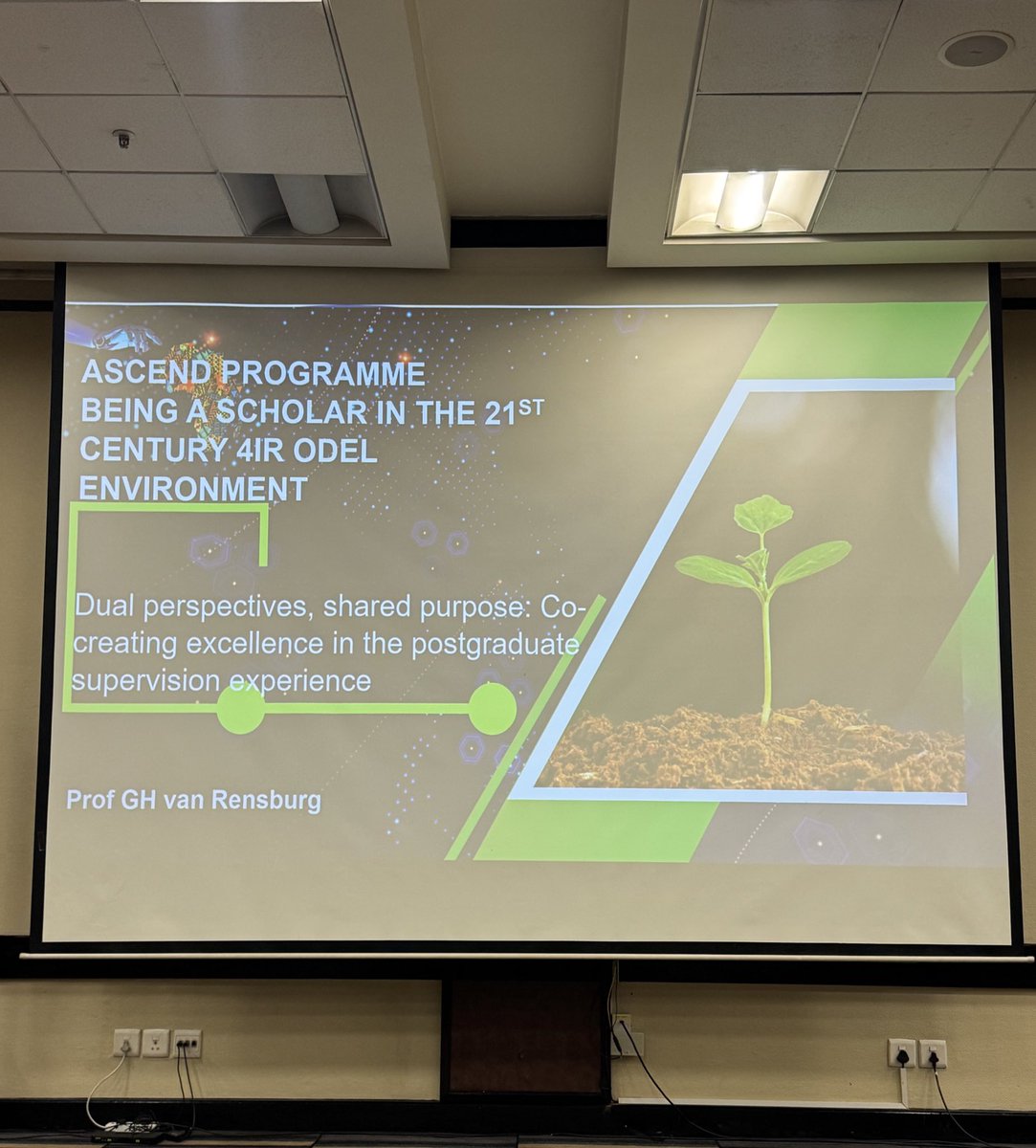 KeaChikane's tweet image. Dual perspectives, shared purpose ✨ Prof. Gisela van Rensburg (Professor Extraordinarius, Dept. of Health Studies) on co-creating excellence in postgraduate supervision. #PostgradSuccess #AcademicExcellence