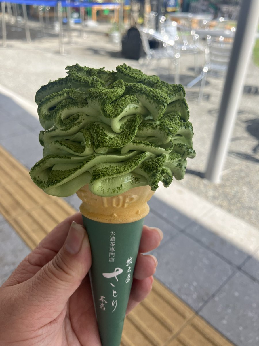 ご当地キティ ご当地ソフトクリーム 静岡編 静鉄レストラン限定 抹茶 全国のお茶どころ対決！香りとうまみを楽しむ「抹茶ソフトクリーム