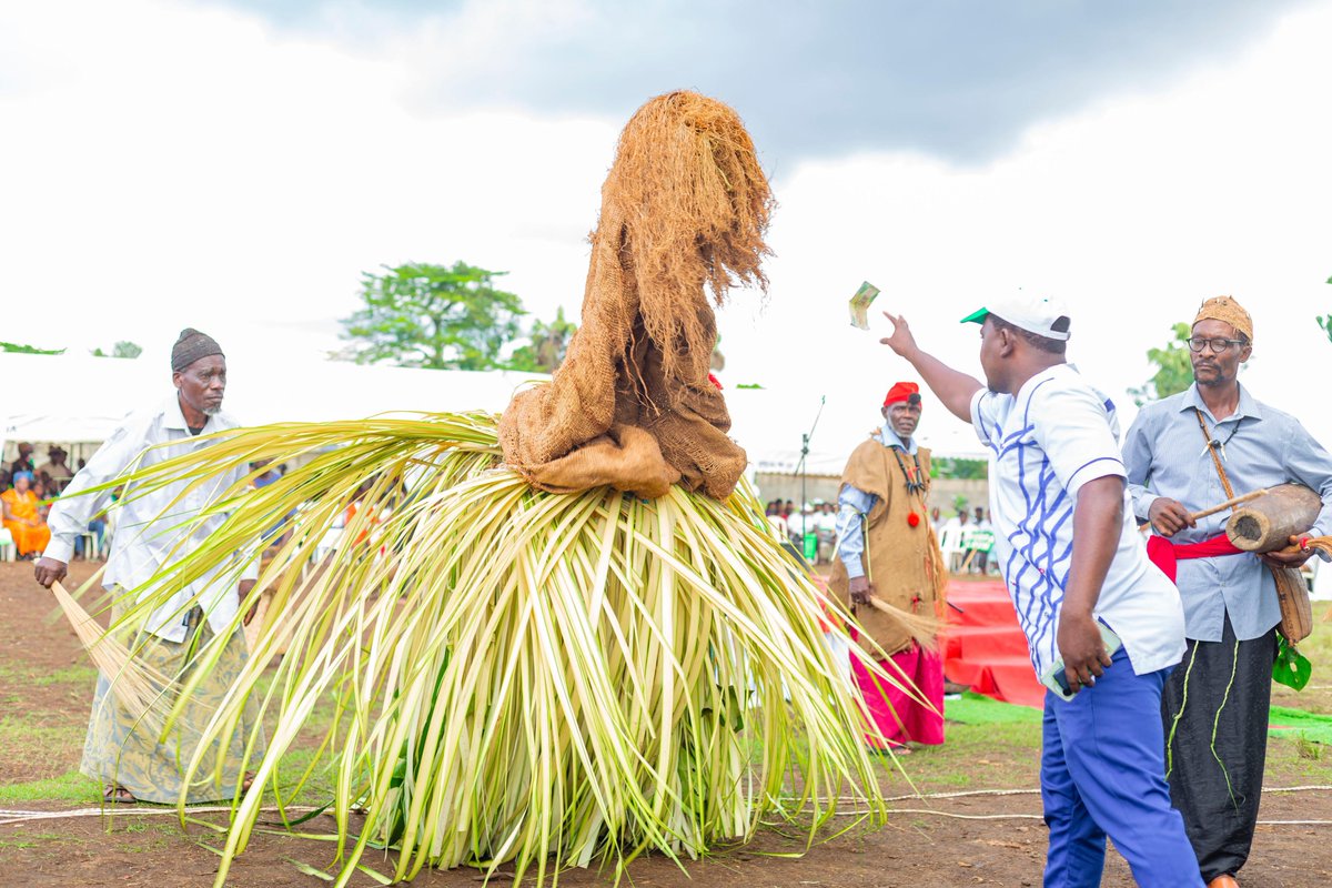 BBMaigari2025's tweet image. Merci au peuple de Mbanga, votre confiance est notre moteur ! 🇨🇲
#BBM2025 #UNDP #NUDP #MBANGA #MOUNGO #LITTORAL