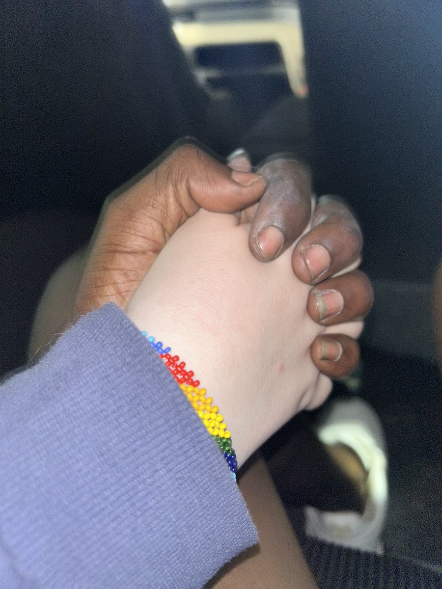 Nawaombea nyinyi pia😂