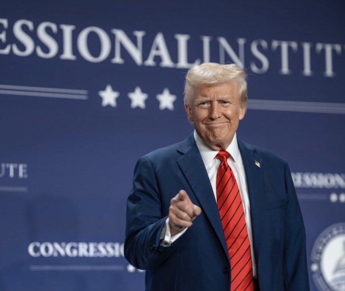 ｷﾀ━(ﾟ∀ﾟ)━!

アメリカ🇺🇸トランプ大統領、医薬品のテレビ広告に副作用の記載を義務づける大統領令に署名