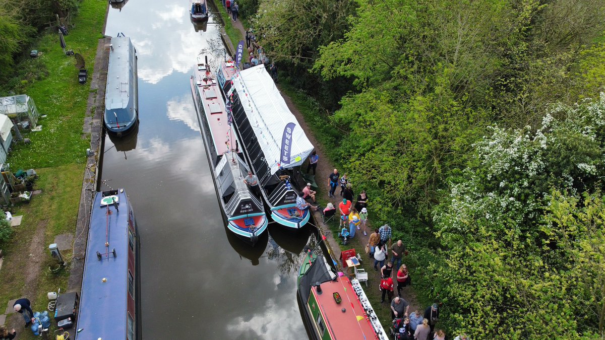 🚤✨ We’re trading at the Black Country Boating Festival this weekend!
Find us at Bumble Hole with retro sweets, ice creams &amp; embroidered gifts 🍬🍦🎁

📍 Bumble Hole, Netherton
🗓 Fri 12 – Sun 14 Sept
🎶 Boats • Music • Stalls • Free Entry

See you there! 🙌
#festival #sweet
