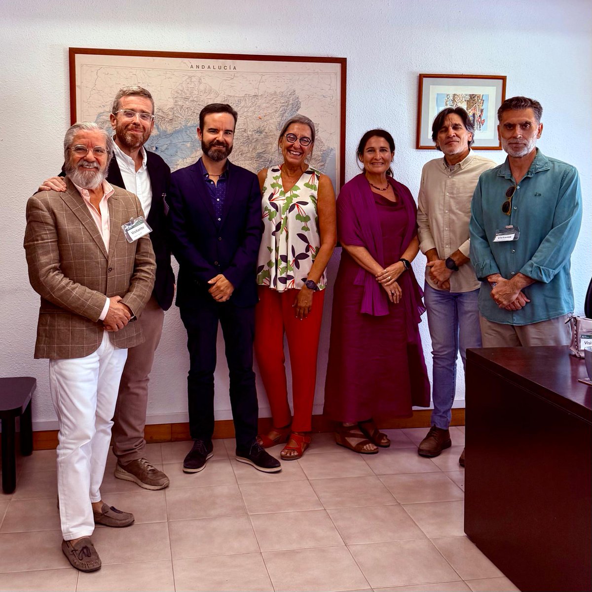 🤝Encuentro de la Junta Directiva de SEMES Andalucía, capitaneada por Amparo Fdez. de Simón, con Eutimio Tercero, subdirector de Farmacia del SAS. 👉El eje central de la reunión ha sido el uso racional del medicamento en el ámbito de urgencias y emergencias.

#semesandalucia