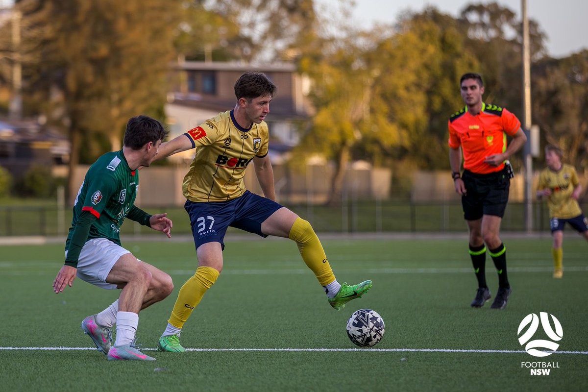 FNSWLeagues's tweet image. 📸 Look back at the photos from SD Raiders and Central Coast Mariners’ thrilling 2-2 draw in the first leg of the NPL Men’s NSW/League One Men’s Playoff, leaving everything to play for in the return leg at Pluim Park this Friday.

Photos by Joseph Baidengan.