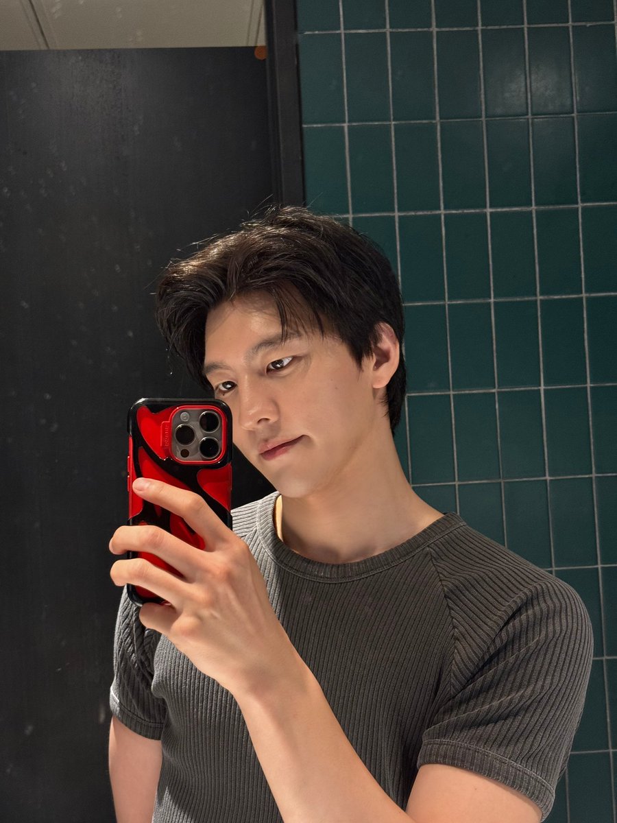 원서얼굴이미쳤음