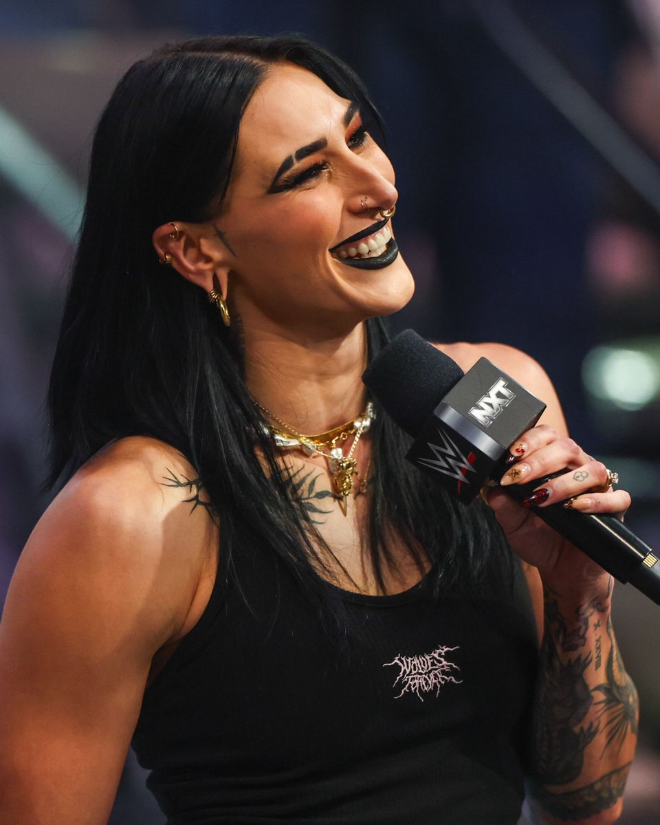 Hey, Mami! 👋😃 #WWENXT 

<a href="/RheaRipley_WWE/">RheaRipley_WWE</a>