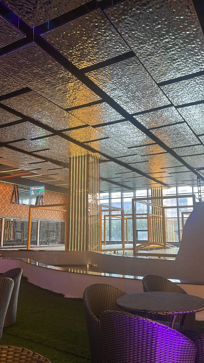 me and my friends checked into a hotel in whitefield in BLR, we saw BTC as payments option and then we asked, “What other crypto options do you take?”, the receptionist replied, “Sir, its Business-to-Consumer” 😢
How cool would it be if hotels took crypto payments instead of fiat