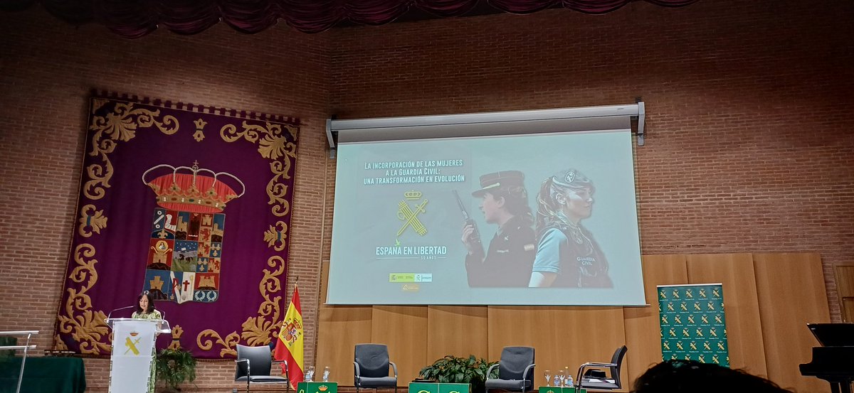 apc_igualdad's tweet photo. APC-GC en las jornadas de "La incorporación de las mujeres a la Guardia Civil: una transformación en evolución" https://t.co/sfm9F7Wayw
