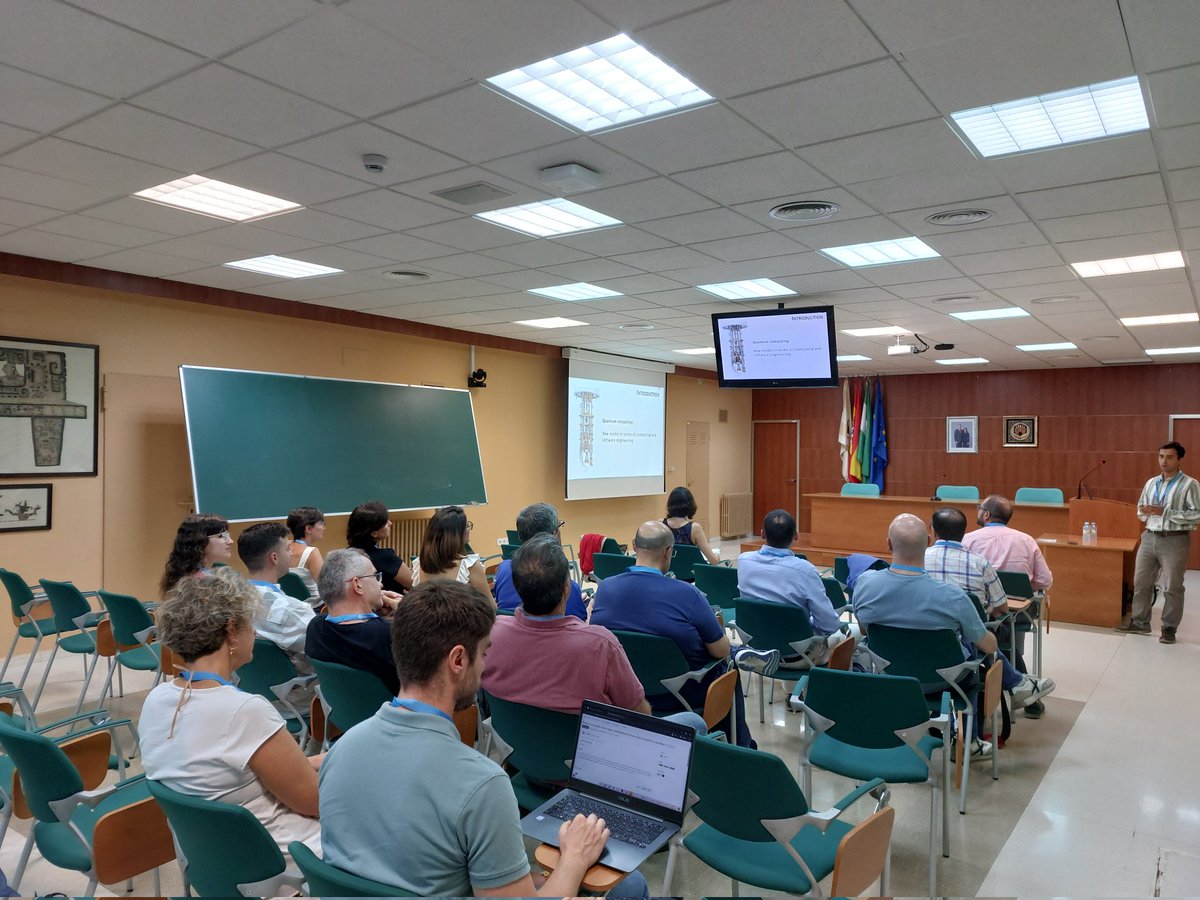 JornadaSistedes's tweet photo. Siguen las sesiones paralelas de #JISBD, #JCIS y #PROLE. https://t.co/nQ65UV0u19