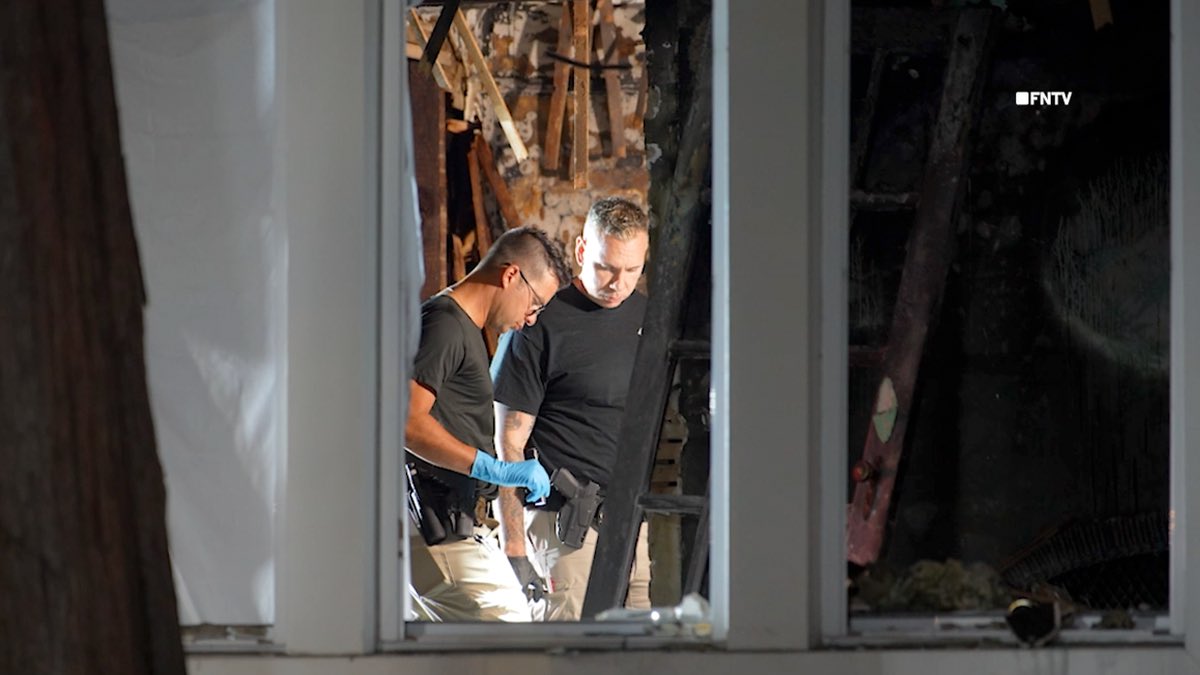 GalacticScope's tweet image. 🚨 Disturbing tragedy out of Queens, NYC — Police are in an urgent manhunt for 42-year-old Jamel McGriff, accused of brutally killing an elderly couple inside their own home before setting the house on fire.

Frank (76) and Maureen Olton (77) were found in horrifying conditions:…