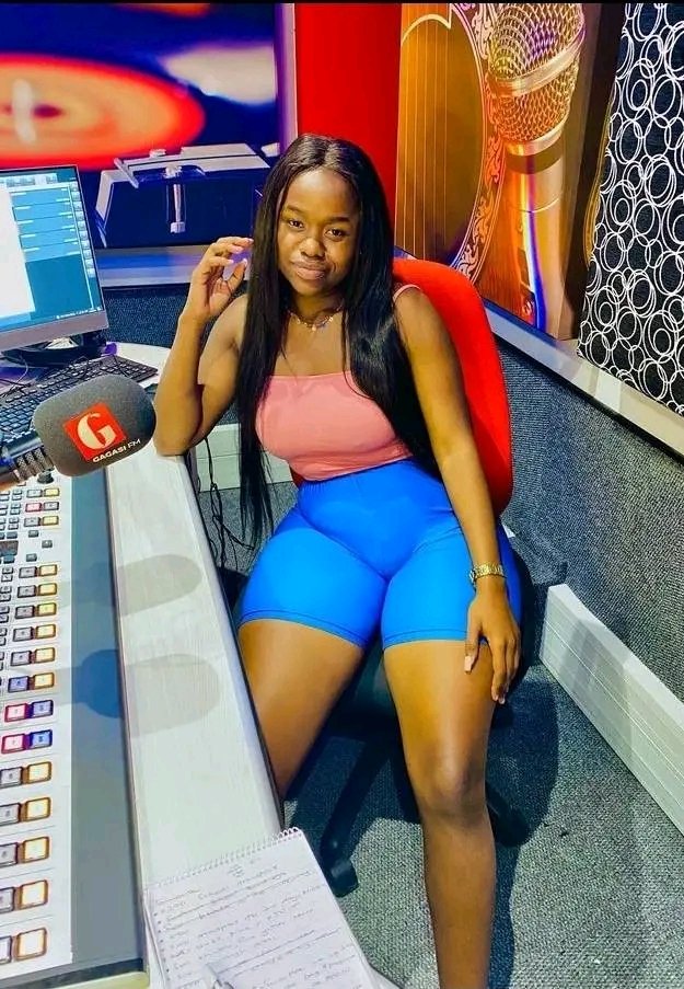 MDNnewss's tweet photo. Penny Ntuli twerks on freeway, authorities shocked

The Road Traffic Management Corporation (RTMC) has publicly condemned Jozi FM radio presenter Penny Ntuli for a reckless stunt that has sparked widespread controversy. 

A viral video showing Ntuli and a friend dancing and twerking on the side of a freeway, in full view of oncoming traffic, has drawn sharp criticism from authorities who labeled the act as dangerous and illegal.

The video, which quickly climbed social media trends, captured Ntuli and her companion engaging in provocative dance moves on a national road, prompting the RTMC to issue a stern warning. “Pedestrians are prohibited on freeways under the National Road Traffic Act, and such behavior is illegal,” the RTMC stated. “Content creators should not risk their lives for ‘likes’.” 

The authority expressed shock at the display, emphasizing the potential for serious accidents caused by distracted drivers or pedestrians on restricted roadways.

Ntuli, a popular media personality, has yet to publicly respond to the backlash. The incident has reignited debates about the lengths some influencers go to for social media attention, with many urging greater responsibility in the pursuit of viral fame. 

The RTMC’s statement serves as a reminder that public safety must come before online clout, as authorities continue to monitor and address hazardous behavior on South Africa’s roads.