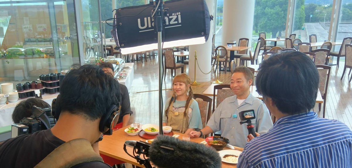 こんにちは！グランメッセ熊本です🍳
本日、TKUかたらんねさんに2Fレストランを取材して頂きました！
お足元の悪い中、中華首藤さん、岩清水愛さんありがとうございました☺
#かたらんね #オーシャンズセブン #グランメッセ熊本