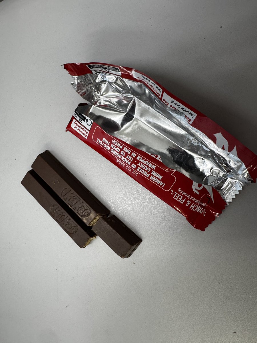 cssc0der's tweet image. Well @KITKAT this is a new one. What’s happened here ?