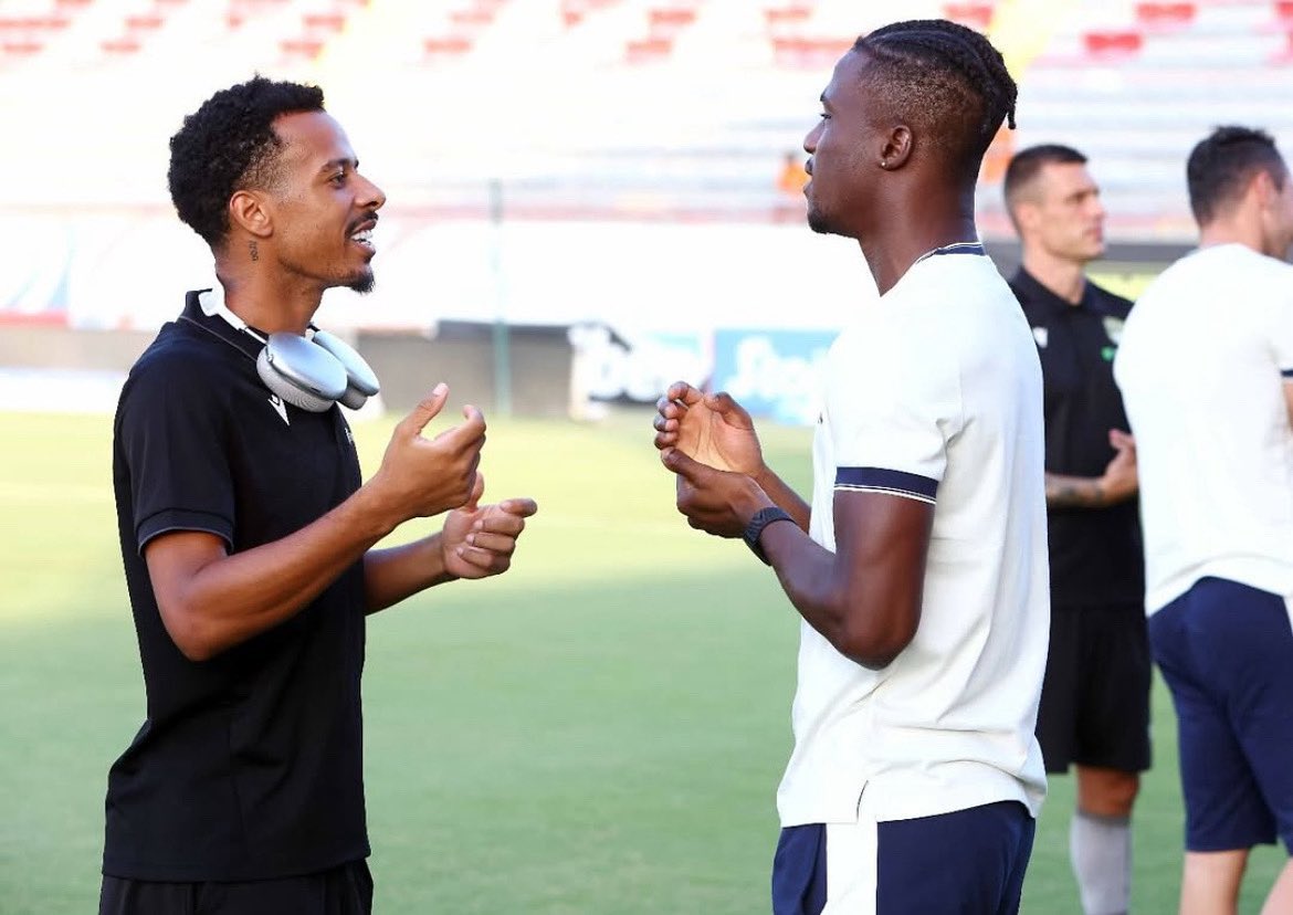 wearekrasava's tweet photo. 💥 Algassime Bah from APOEL joins his Guinean teammate Thierno Barry at FC Krasava on a season-long loan. A win-win move: a chance for the striker to prove his quality and a long-awaited centre-forward for #Krasava https://t.co/0qDptM6ouH