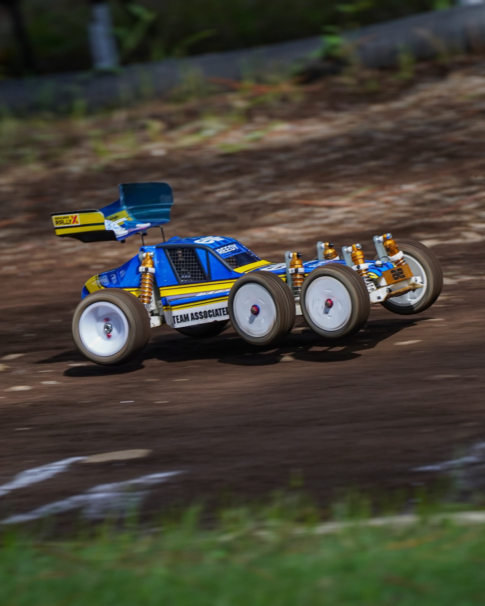 RC10 4WD　アソシ　未開封　未組立 RC10 4WD アソシ 未開封 未組立