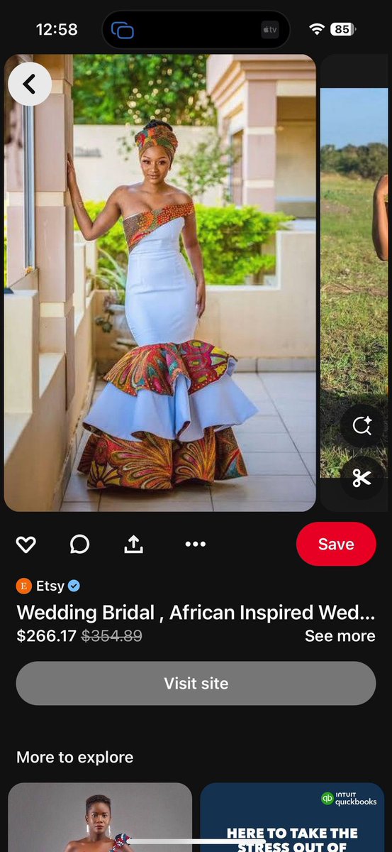 fab_by_fadzy's tweet image. What she wanted VS what she got 
A minimalist but she ate. 🧡

#workdress #officechic #officestylefashion #fabulousbyfadzy #africanwedding #bellanaijaweddings #nigerianwedding #wedding #asoebi #weddingphotography #africa #bride #africanfashion #love #diani #kenya