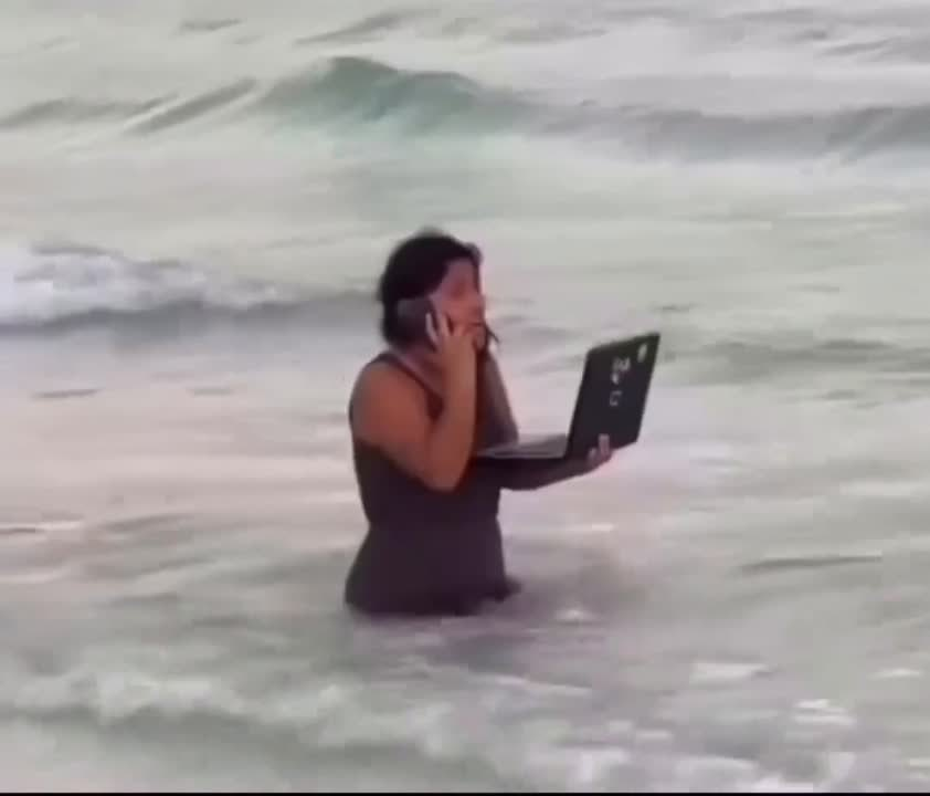 NC_Renic's tweet image. 2024: &quot;next year i&apos;m finally going to prioritise work/life balance&quot;

2025: