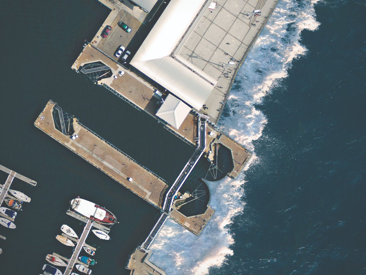 ThinkFishPlym's tweet image. Notice: The lock is out of operation due to a hydraulic fault, with no passage in or out. Environment Agency engineers are in attendance to carry out repairs. Updates will be given when available.

Vessels are advised to contact the Lock Tower on VHF Channel 12 or 01752 204732.