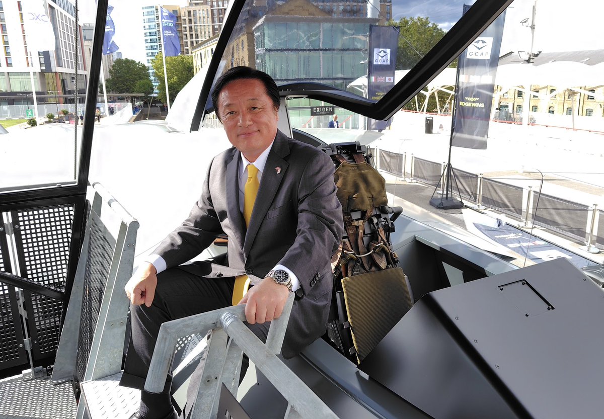 wakamiya7788's tweet image. 英国出張二日目はDSEI UKに伺い、各企業ブースにて懇談意見交換です。5月には日本でも開催しましたが、各国政府、軍、防衛産業の皆様方が一同に集まる非常に有意義な展示会です。
#英国　#dsei #uk #防衛　#安全保障　#産業