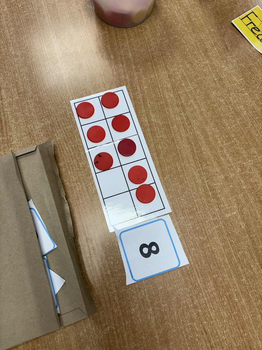 latimerprimary's tweet image. #ClassKB are representing numbers on a tens frame this morning. Super work. 
#enthusiasm #Latimermaths