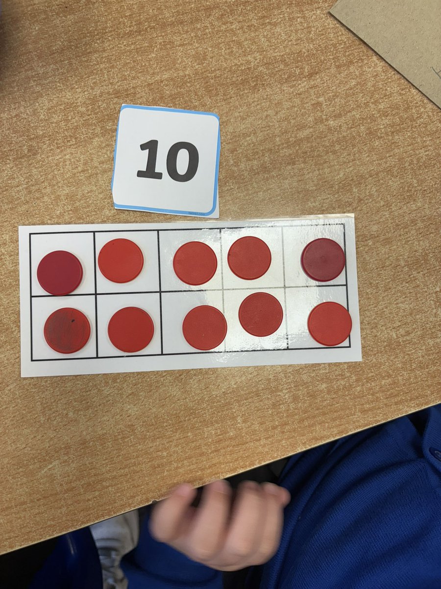 latimerprimary's tweet image. #ClassKB are representing numbers on a tens frame this morning. Super work. 
#enthusiasm #Latimermaths