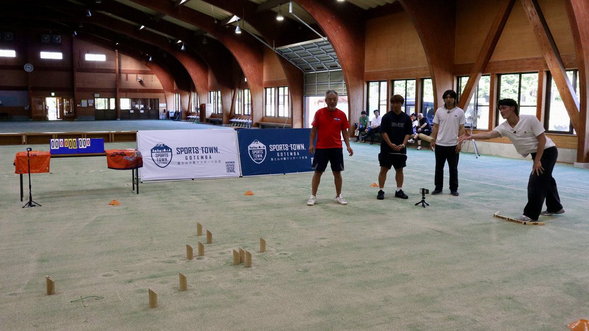 ⠀
／
9月の #エスパルスさんぽ は
#御殿場 市で #モルック 対決🔥
＼

番組特別ルールの30点マッチで
#高木践 選手 #山原怜音 選手 #猪越優惟 選手が
三つ巴対決！！

果たして誰が勝ったのか！
ぜひ番組をご覧ください🙌

#トコチャン #VIVA_SPULSE #spulse #エスパルス