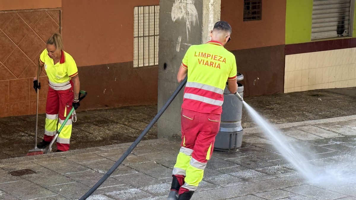 🧹Limpieza especial en Los Olivillos🔴
Personal adscrito a la Delegación de Limpieza Viaria ha realizado en la mañana de este miércoles una limpieza especial en la barriada de Los Olivillos, en San Roque Ciudad.
sanroque.es/content/limpie…

#CanalSanRoqueMultimediaRTVM