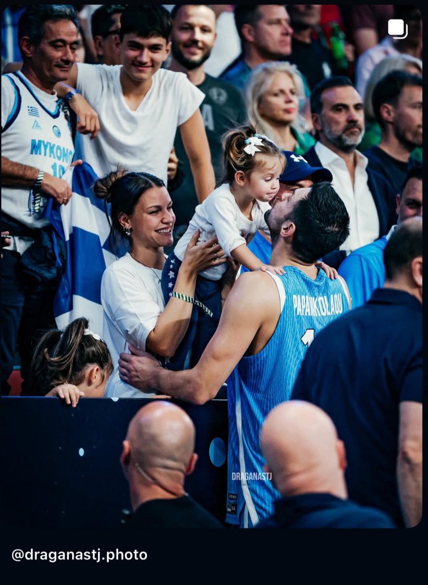 Είπαμε,
#pantadipla 💙
#HellasBasketball #EuroBasket 
#mykonosbc 
⬇️⬇️⬇️⬇️