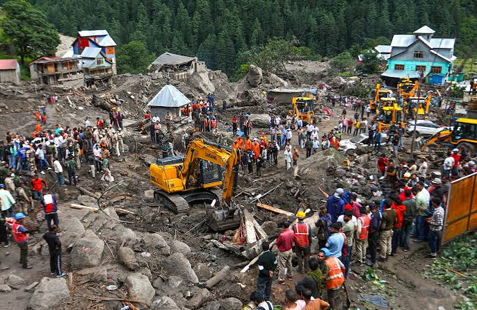 arjunsharma_86's tweet photo. Over 150 lives lost due to #flashfloods, landslides in different parts of #Jammu region didn’t stir the nation. But the detention of AAP MLA from Doda district - Mehraj Malik is grabbing headlines. 

Is politics valued more than human lives?

#MehrajMalikAAP #doda #mehrajmalik https://t.co/1as46jPPxd