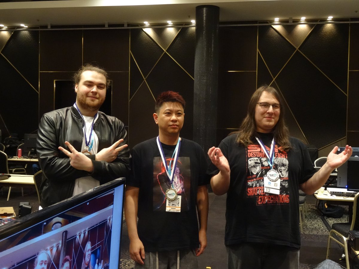 TAJgarou's tweet photo. Especially want to give a shoutout to the 2nd place @alinak_oce and 3rd place @HyperNightSlash. You two have improved so much in KOFXV over the many months and it showed. ChenChen won but you two were so close. Keep up the good work and continue to enjoy KOF. #OHN19 https://t.co/MbSiQIhh2x