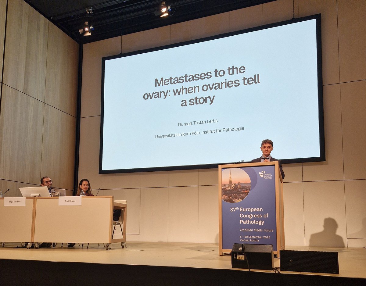 Round 2 👩🏻‍🏫👨🏼‍🏫 of our morning session, featuring interesting stories from the ovary by dr. Tristan Lerbs and diagnostic pitfally in acute colitis by <a href="/AlmasiSzintia/">Almási Szintia</a> 🔬💙 <a href="/ESP_Pathology/">European Society of Pathology (ESP)</a> #ESPtrainee #ESPalumni #ESPcongress