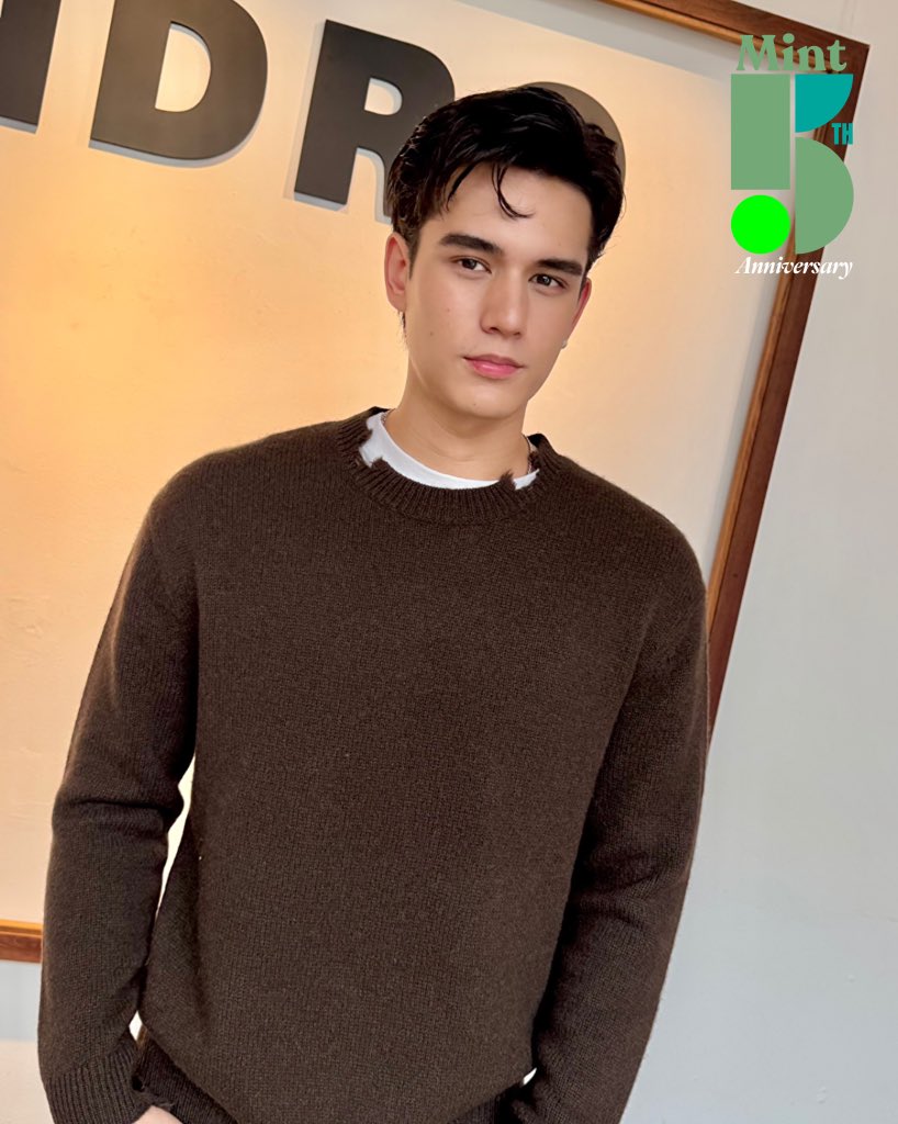 mintmag_th's tweet photo. #MintReports พาซูมภาพของหนุ่ม ’เทศน์ ไมรอน‘ ที่ปรากฎตัวในลุคเท่พร้อมร่วมชมพรีเซนเทชั่น SANDRO Fall-Winter 2025 Collection ที่จัดขึ้นวันนี้ ณ ATT19💚

#tatemyron
#SandroParis
#MintMagTH https://t.co/H8iHWpdKCb