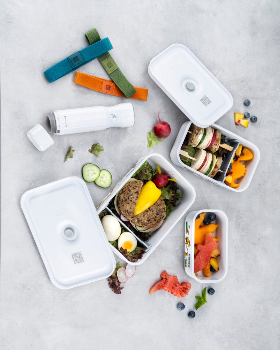 🎒🍎 Este septiembre, prepara meriendas frescas, ricas y listas para llevar con nuestras fiambreras al vacío Fresh &amp; Save y termos Zwilling. 👦👧 Perfectos para que tus peques empiecen el día con todo. #freshandsave #vueltaalcole #meriendasaludable #termoszwilling #zwilling