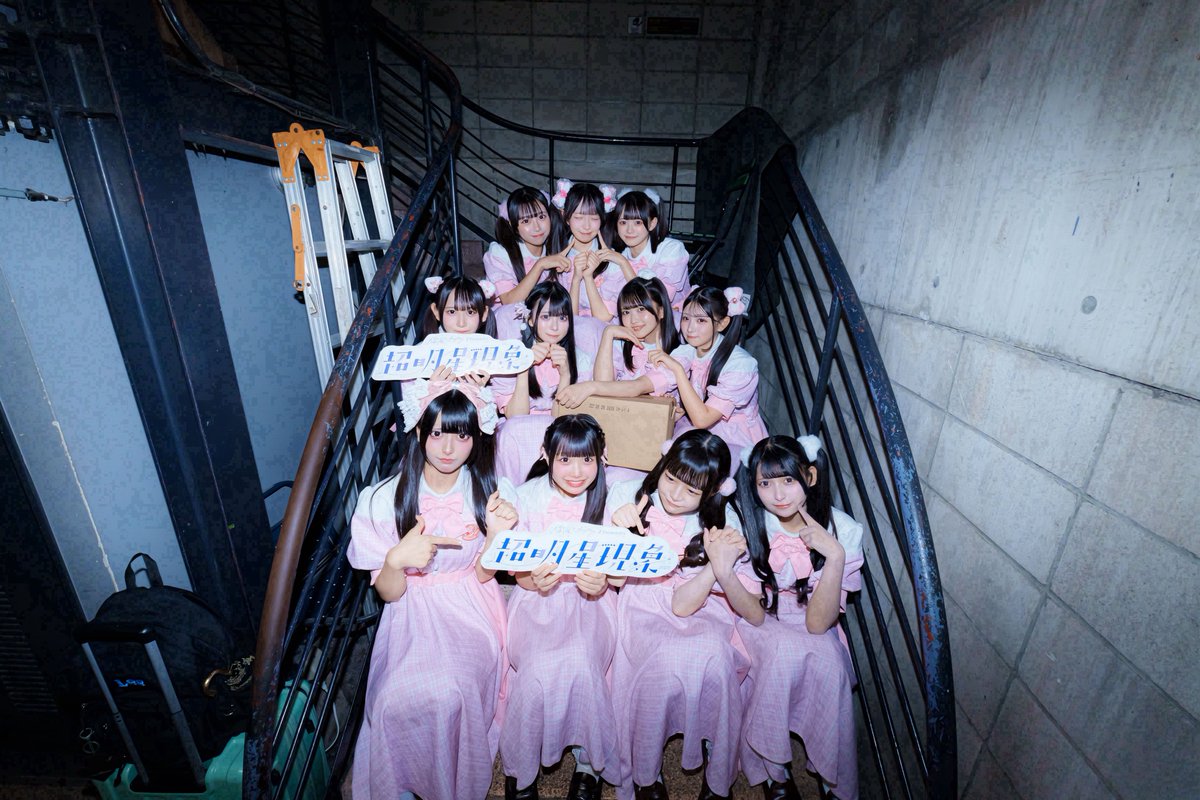 久しぶりのサーキットきてくれたひとありがとう♪

ひろけんさんちーむは特典会のあとビュッフェ形式のケータリングを頂いたよ♡幸せだったー！ありがとうございましたꈍ .̮ ꈍ

あずより

#ヒロインズ研究生 #ヒロ研