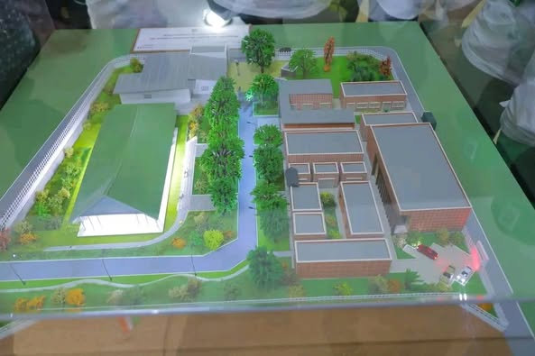 Monafrique8's tweet photo. 🇨🇮La maquette du nouveau Centre culturel Jacques Bouaké. https://t.co/4zz9VV7cPK