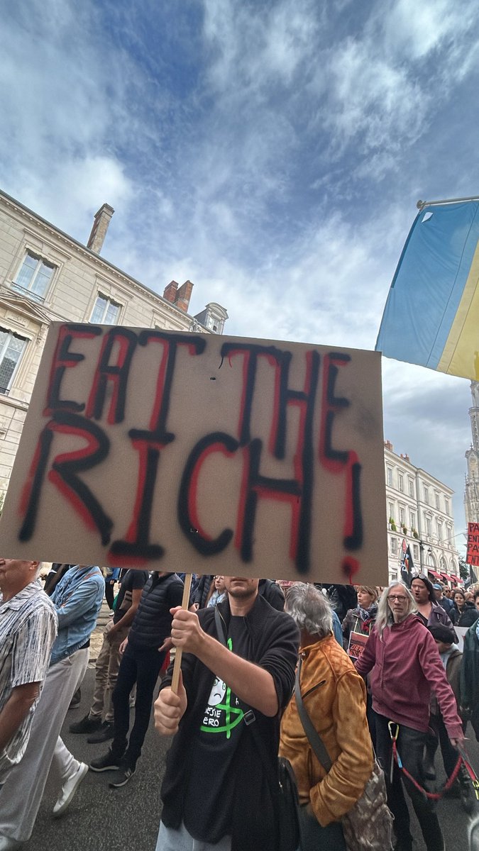 loiret_debout's tweet image. Vous êtes prévenus, on a très très faim. L’application de la taxe Zucman nous calerait sans doute 😉😜

#Orleans #10septembre #Onbloquetout