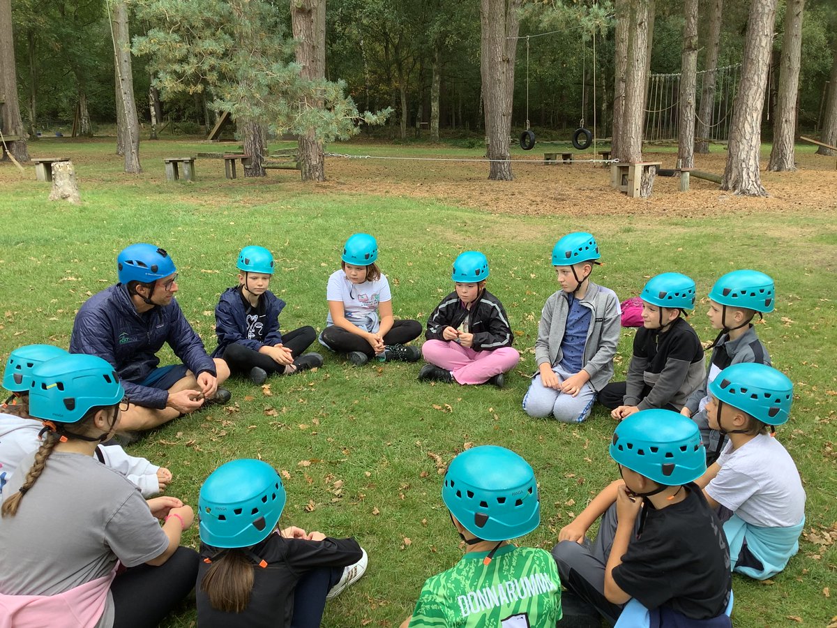 SiggsCEPrimary's tweet photo. The children have had a fantastic first day zip lining, low ropes and team games at their residential visit to Peat Rigg. They enjoyed a BBQ in the evening sunshine and all slept well last night. https://t.co/Wxl2E3pwwW