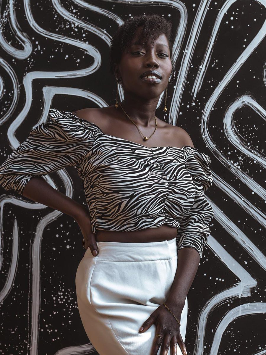 Our #WCW today is <a href="/iam_zaituni/">Zaituni</a> — Kenyan singer-songwriter &amp; live performer who recently dropped her debut EP, ‘Labor of Love’ — out now🔥
WHY WE LOVE ZAITUNI ⤵
1/6