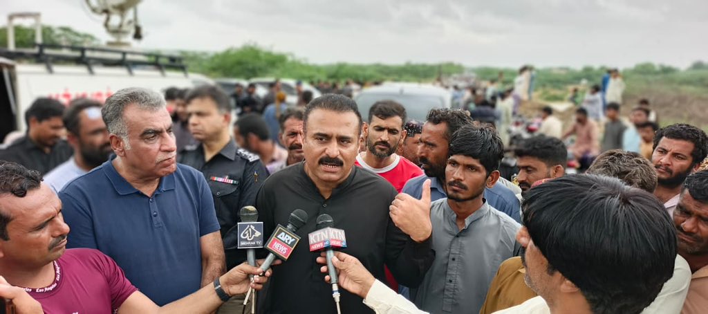 Visited Thado River at Konkar along MPA Muhammad Yousuf  Baloch &amp; Riaz Baloch where a tragic incident occurred last night — 7 people drowned. So far, 2 bodies have been recovered while search &amp; rescue operations are underway. Deeply saddened by the loss of precious lives. Govt is