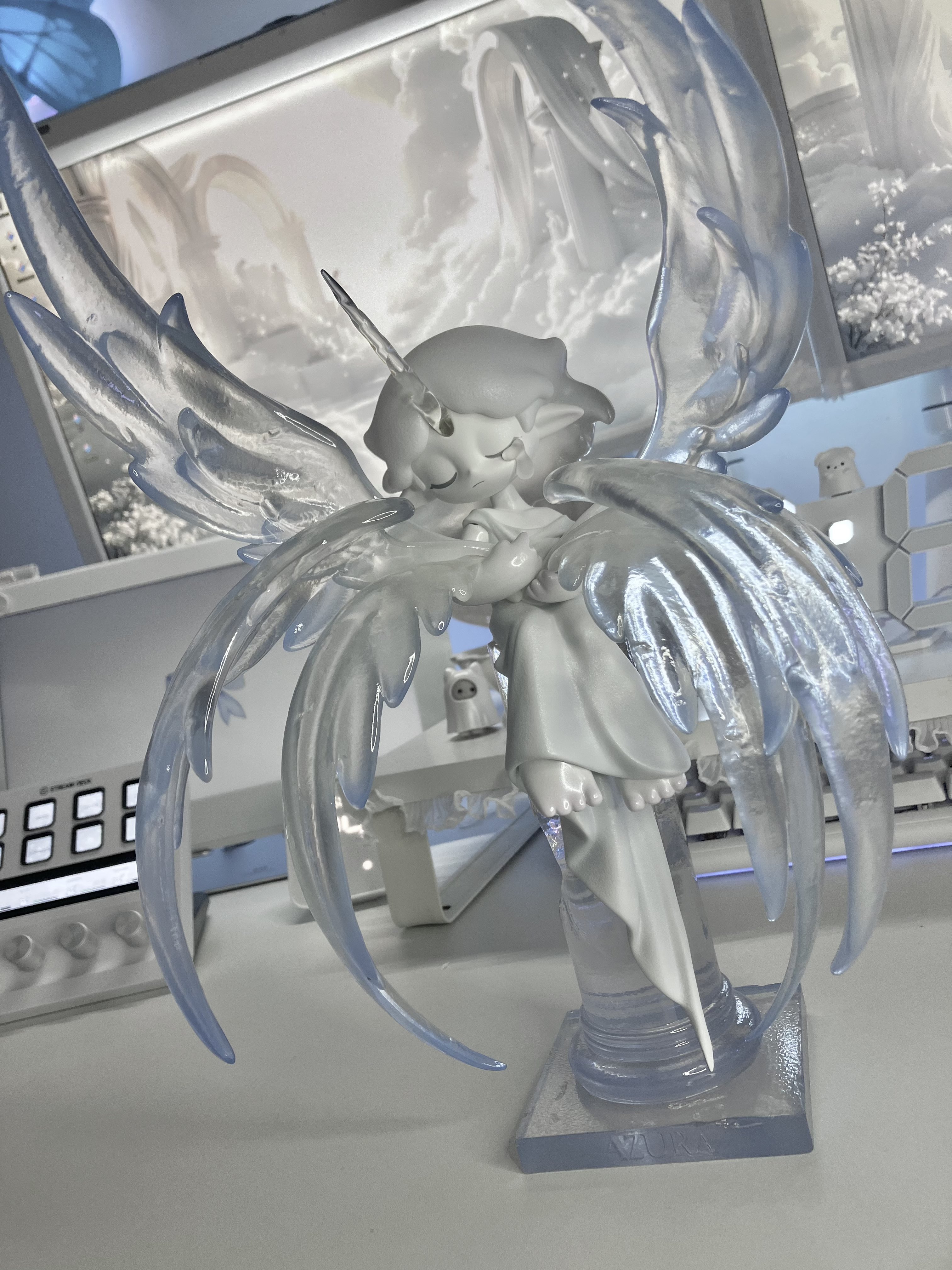 【日本限定】　AZURA The Ice Wing ビッグサイズ　フィギュア 日本限定】 AZURA The Ice Wing ビッグサイズ フィギュア - メルカリ